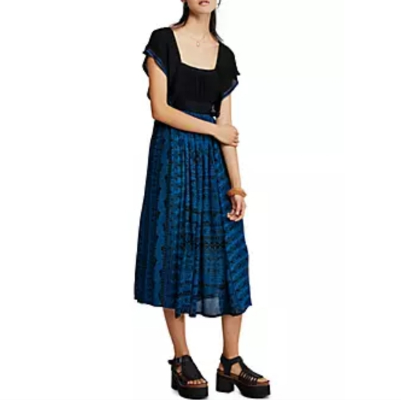 Free People In Search Of Paradise Midi Dress Blue Mixed Print Flowy Small NWT - Picture 15 of 16